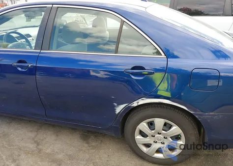 2011 Toyota Camry Le V6 z USA, uszkodzony, nr VIN 4T1BK3EKXBU612566